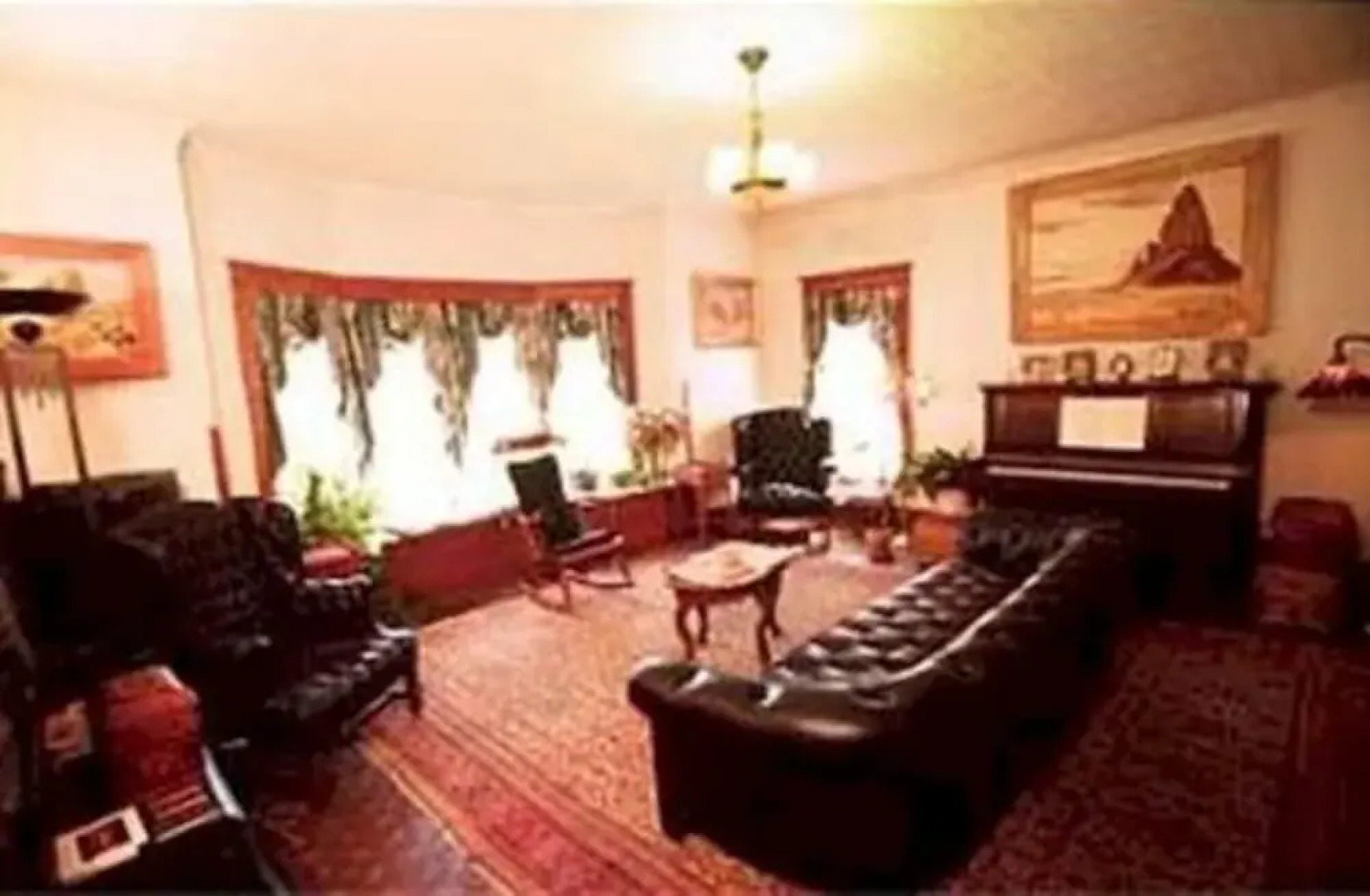 Parlor Car Bed & Breakfast