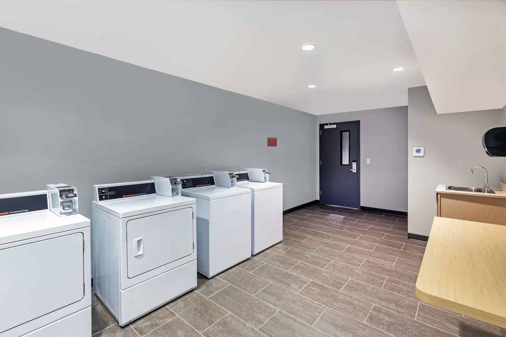 Tru by Hilton Laredo Airport