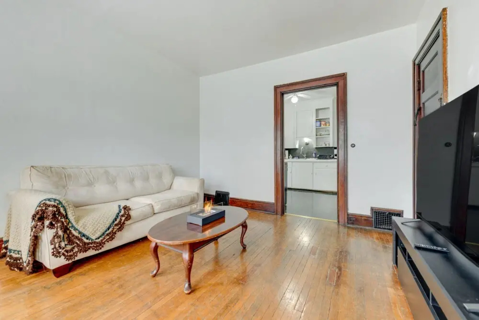 Charming Buffalo Apartment: 2 Mi to Downtown