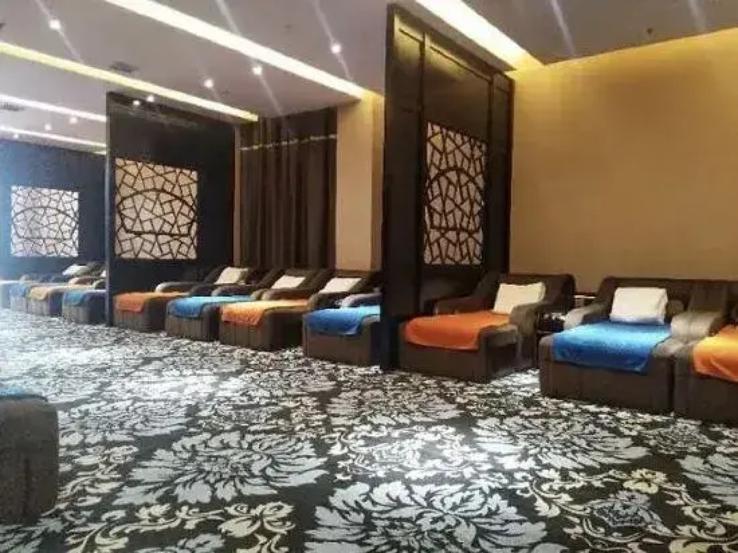 Zijincheng Tangquan Hotel