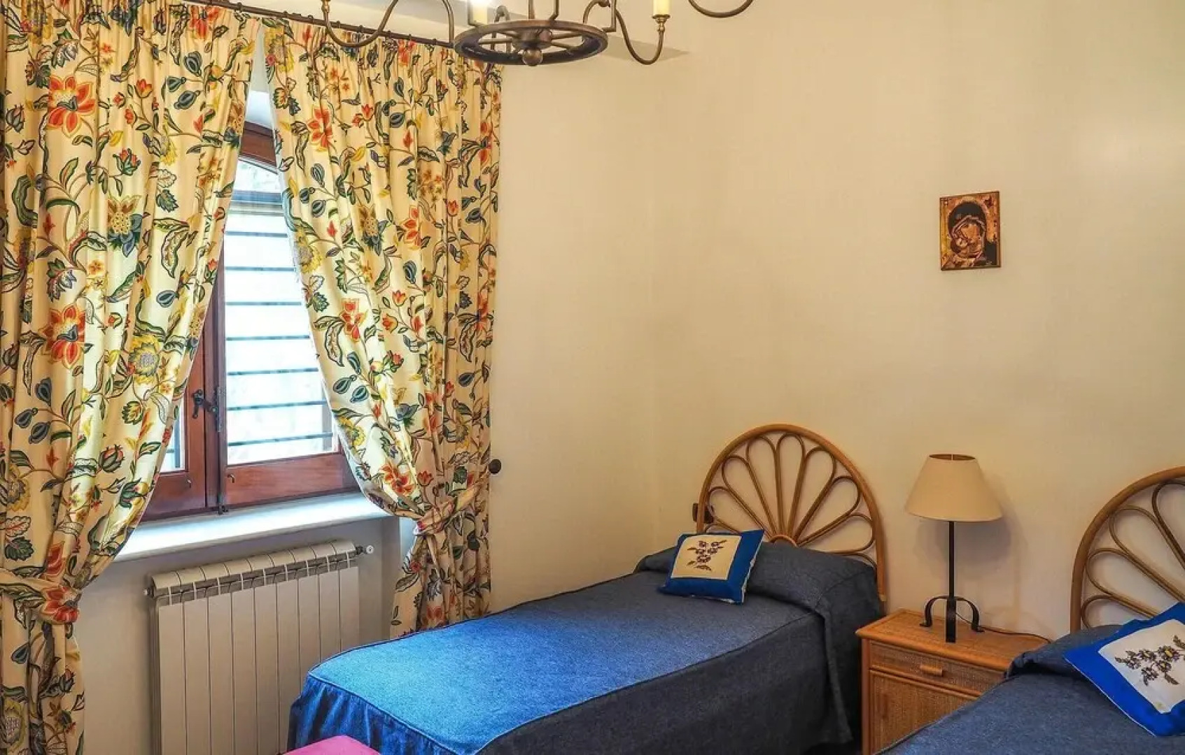 Amazing Home in Butera With Jacuzzi, Wifi and Private Swimming Pool