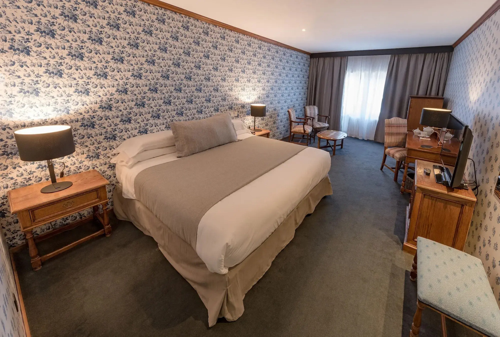 Las Hayas Resort Hotel