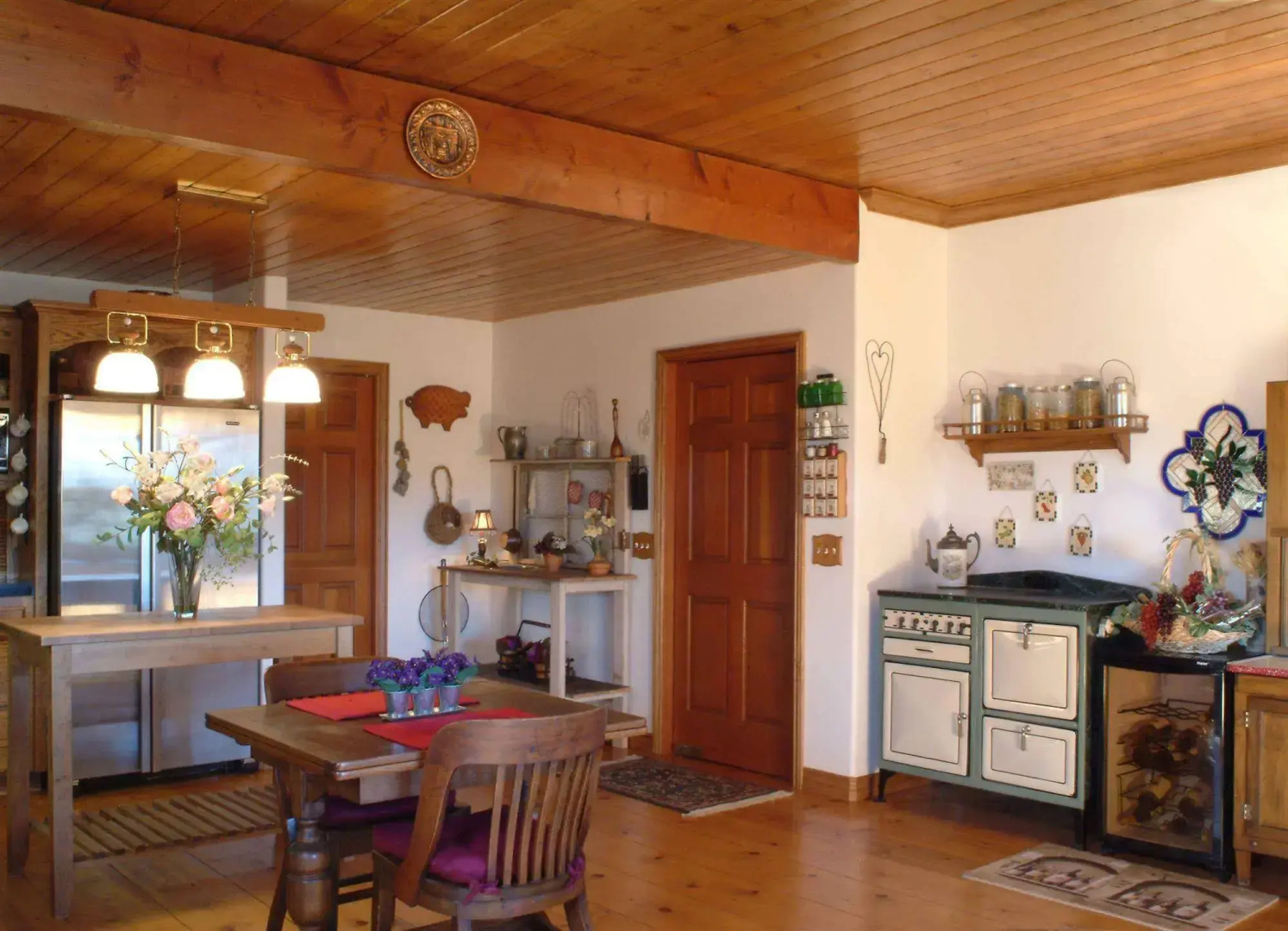 Tucker Peak Lodge