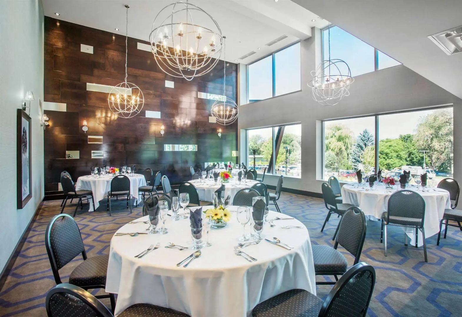 Sandman Signature Kamloops Hotel