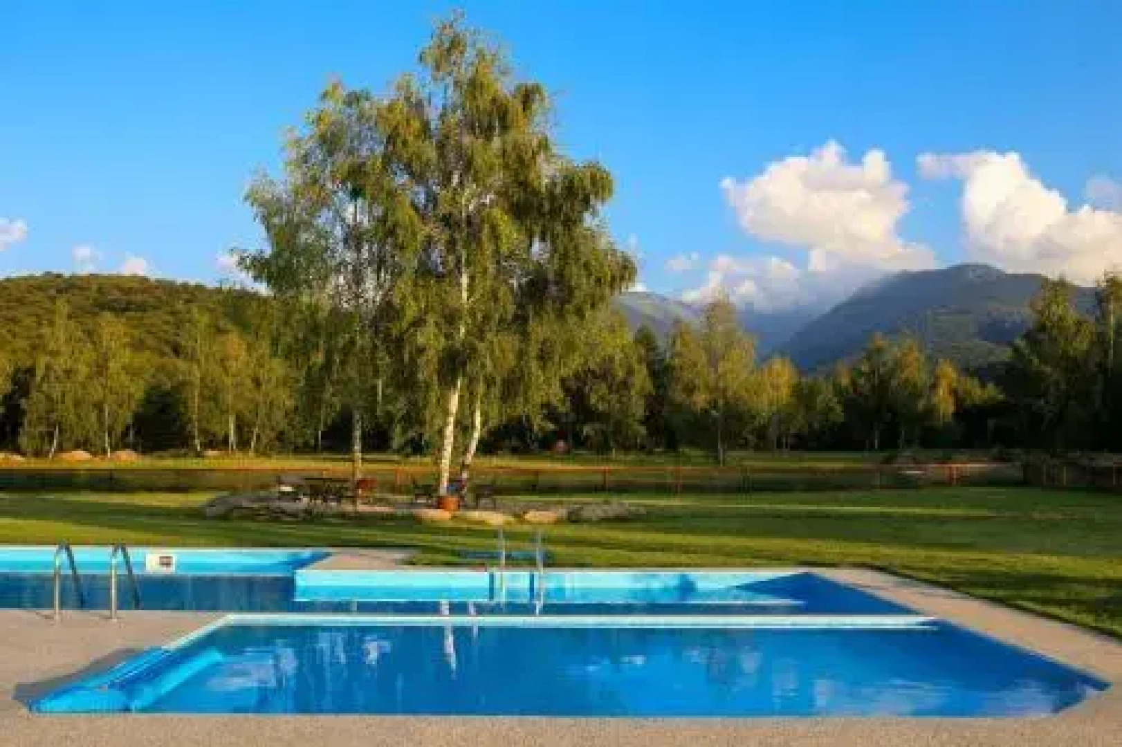 Complex Pastravaria Albota