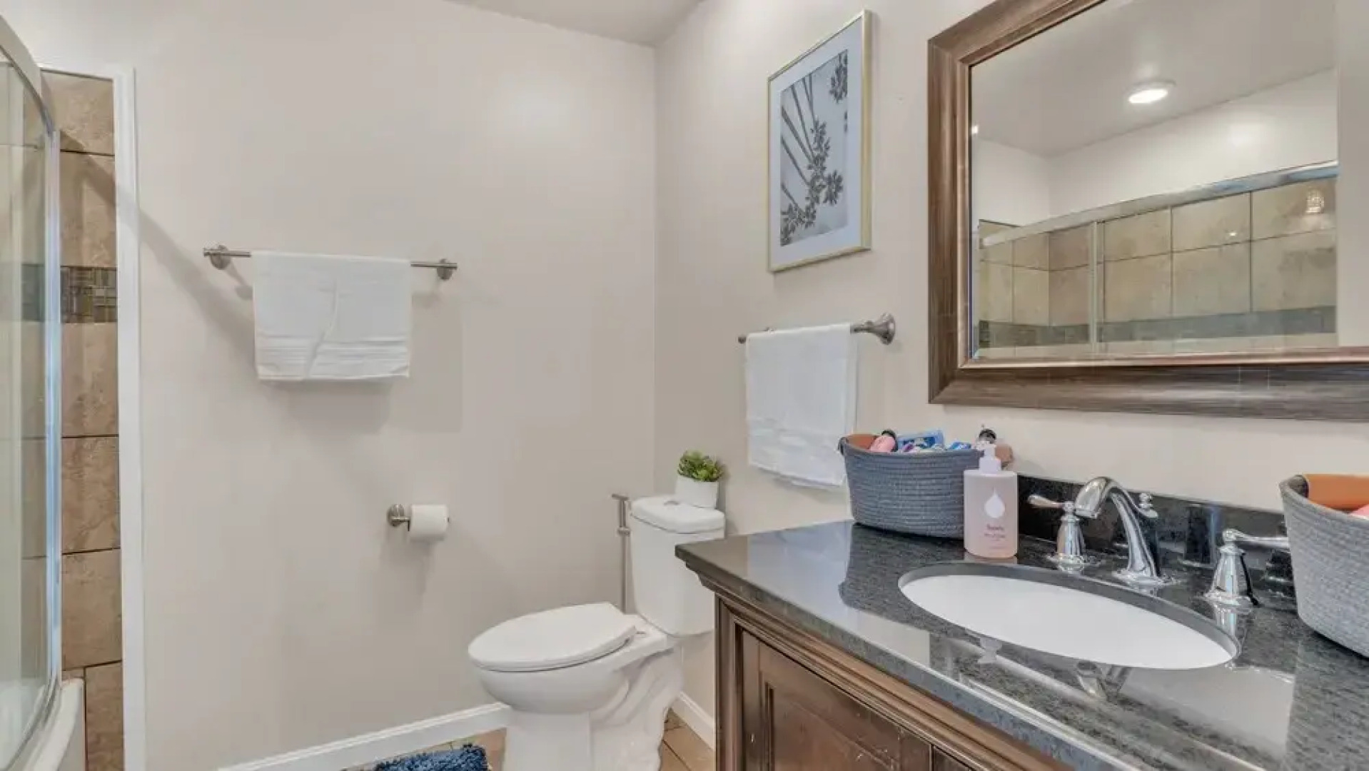 Leo Farm Villa - Beautiful Country Retreat 5 Bedroom Villa by RedAwning