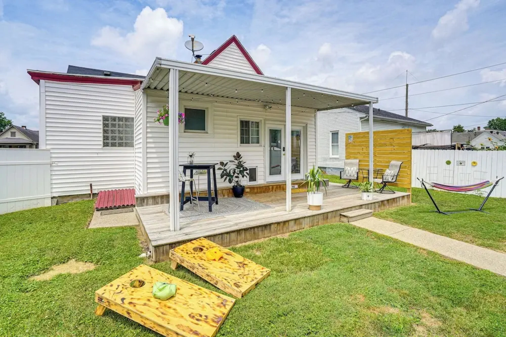Home w/ Fenced Backyard, 6 Mi to Dtwn Louisville!