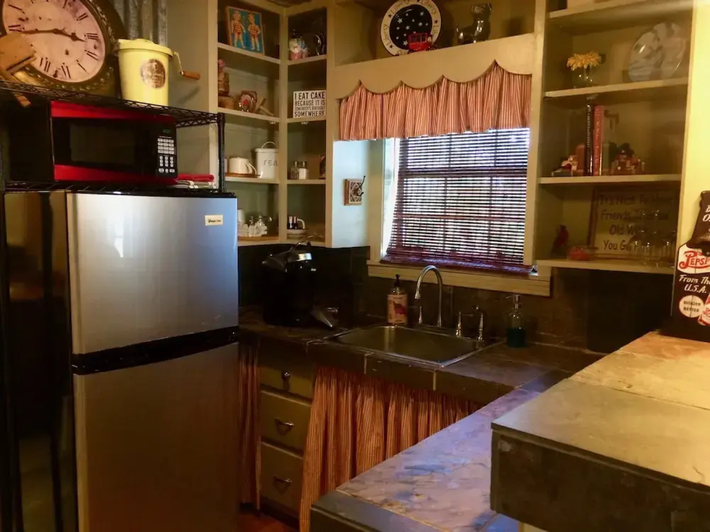The Old Liberty Schoolhouse B&B