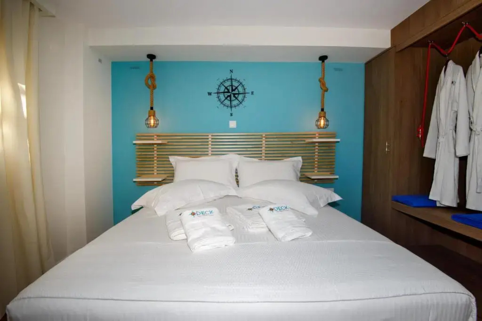 Deck2 Syros Premium Apartments