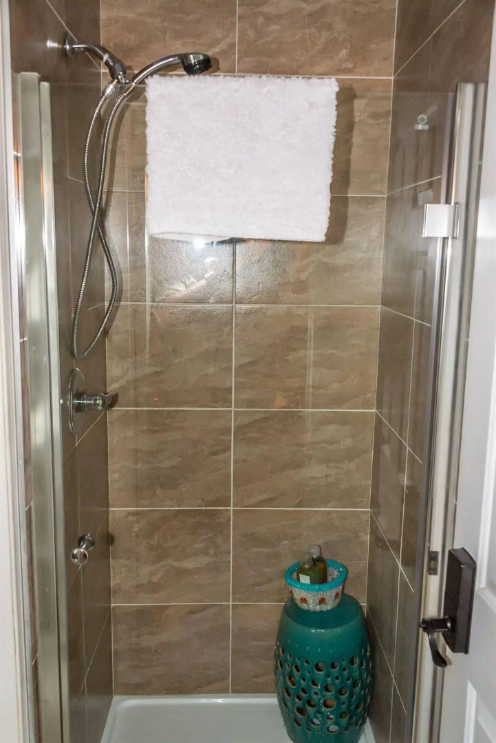 A La Villa Rivermead