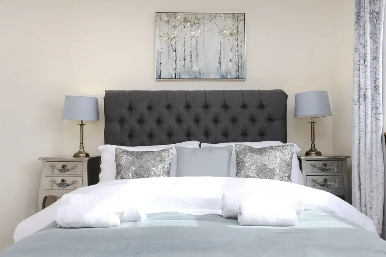 JOIVY Greenknowes Lodge With Hot Tub And Wood Burning Stove