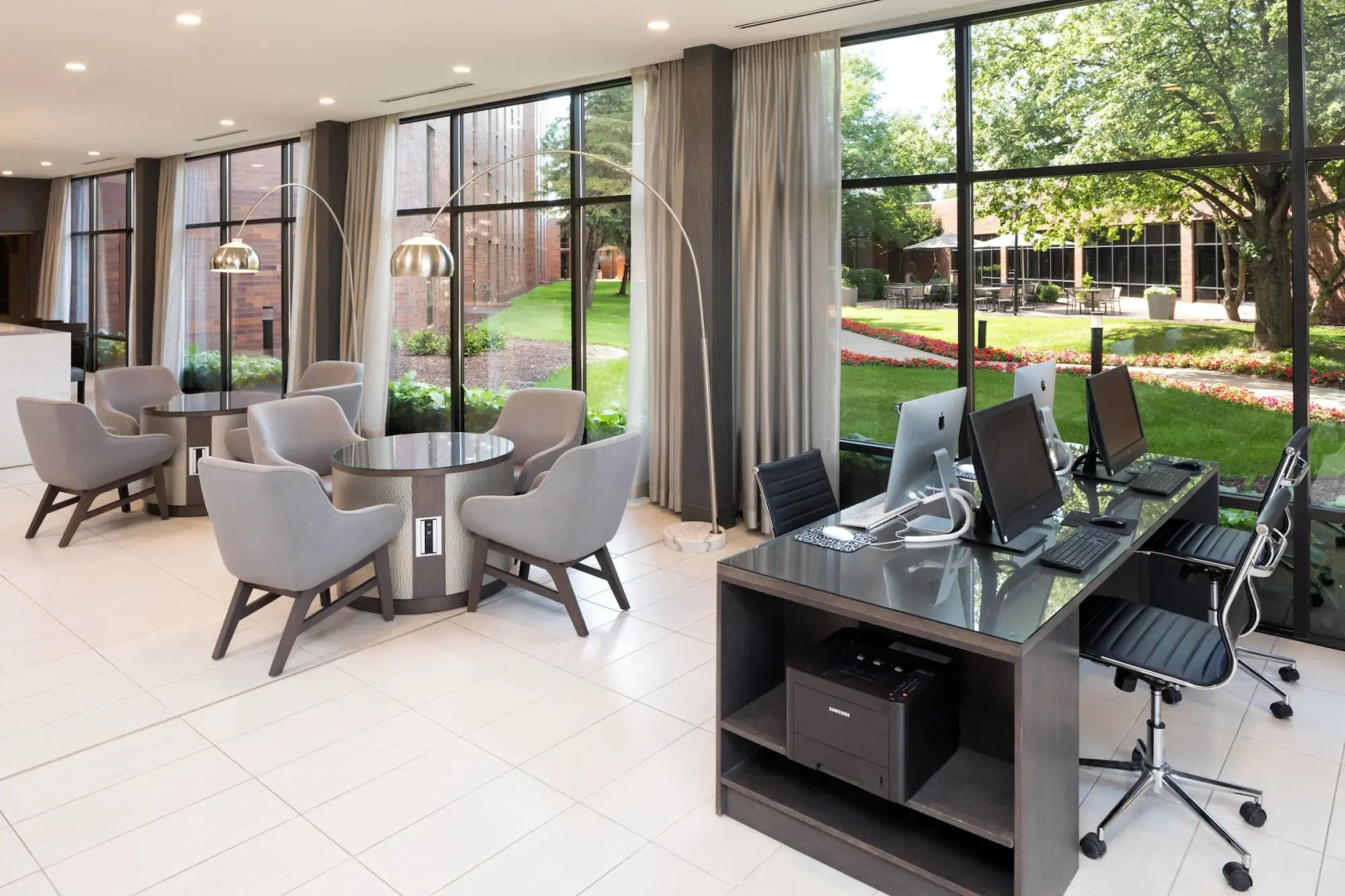 Delta Hotels by Marriott Minneapolis Northeast