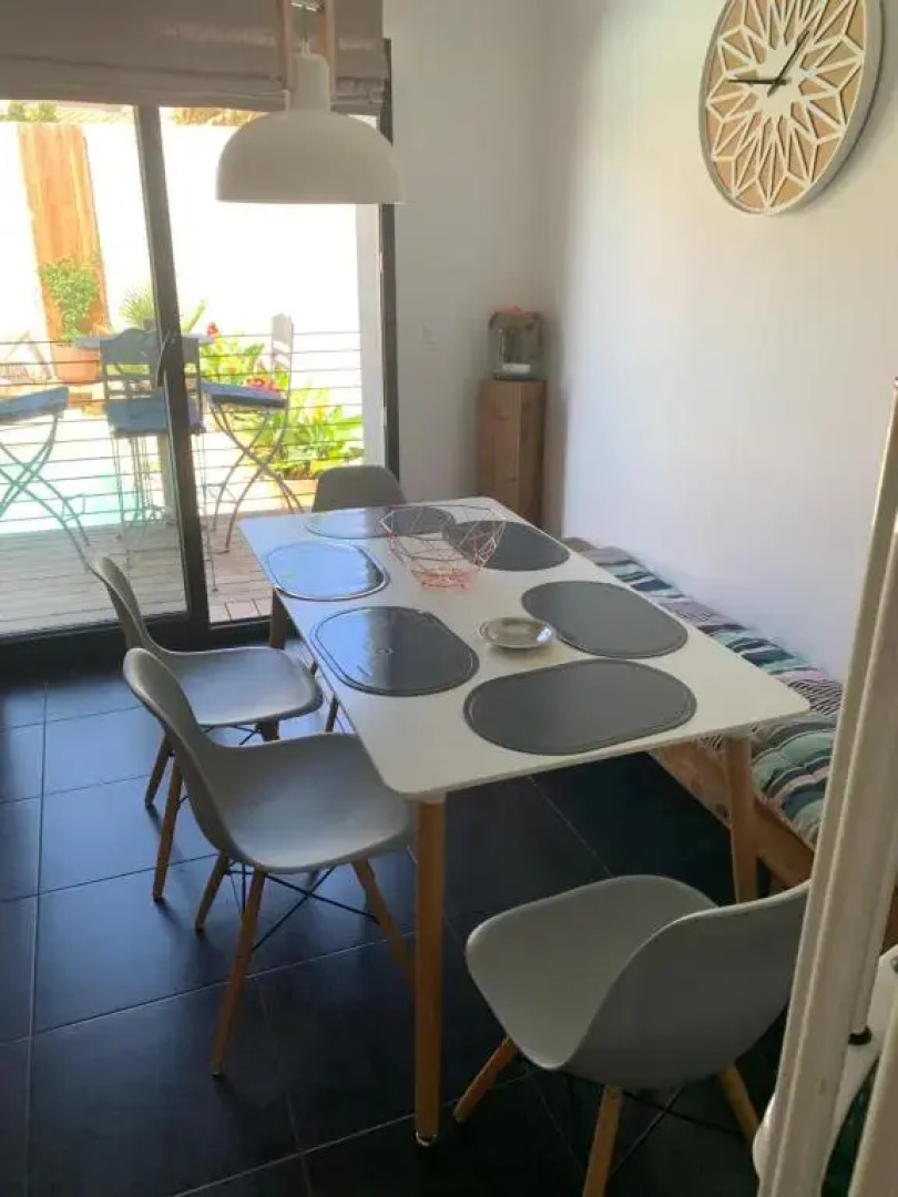 Duplex Independant Avec Acces Piscine