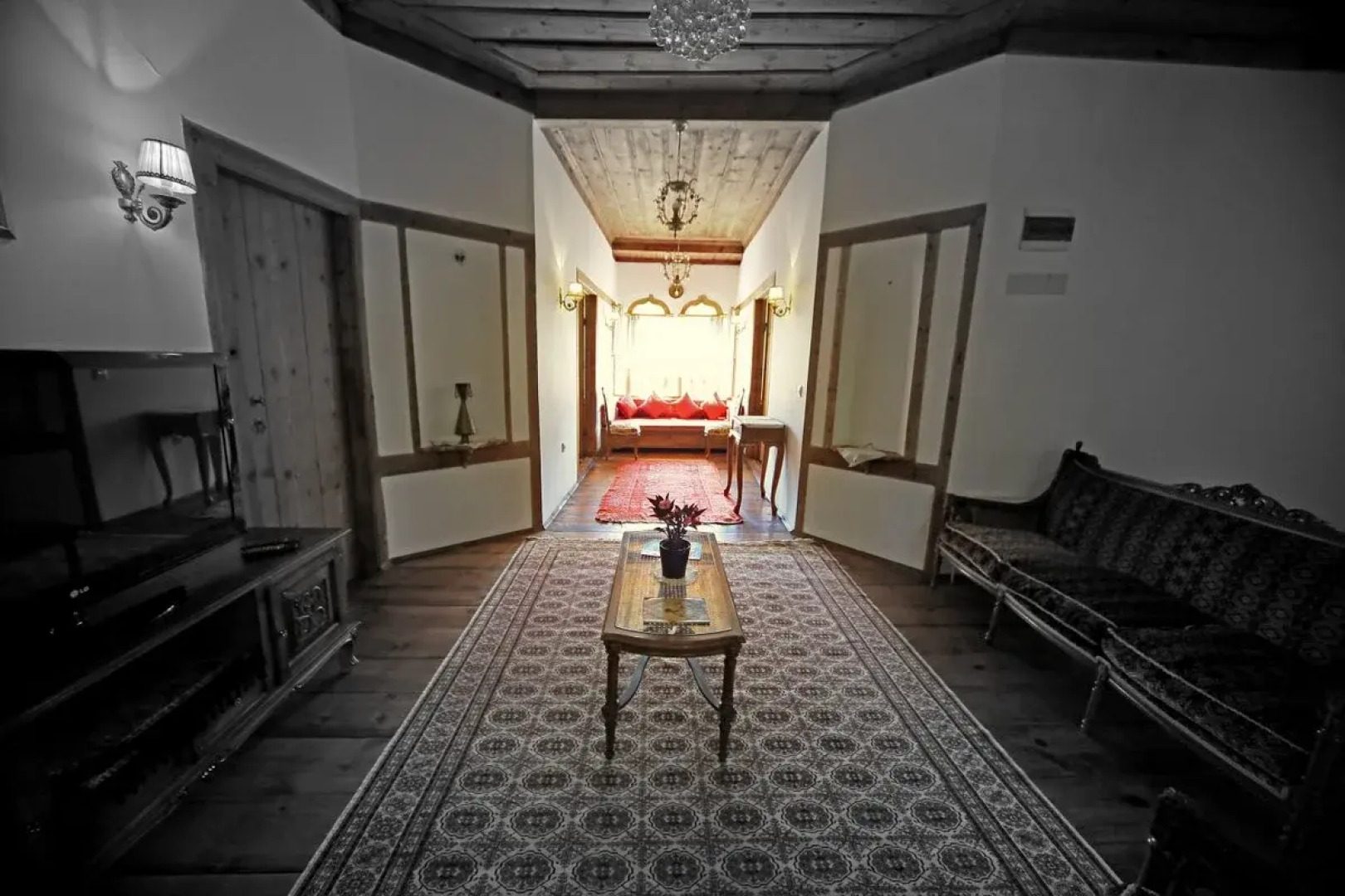 Peri Konak -Historical Ottoman House