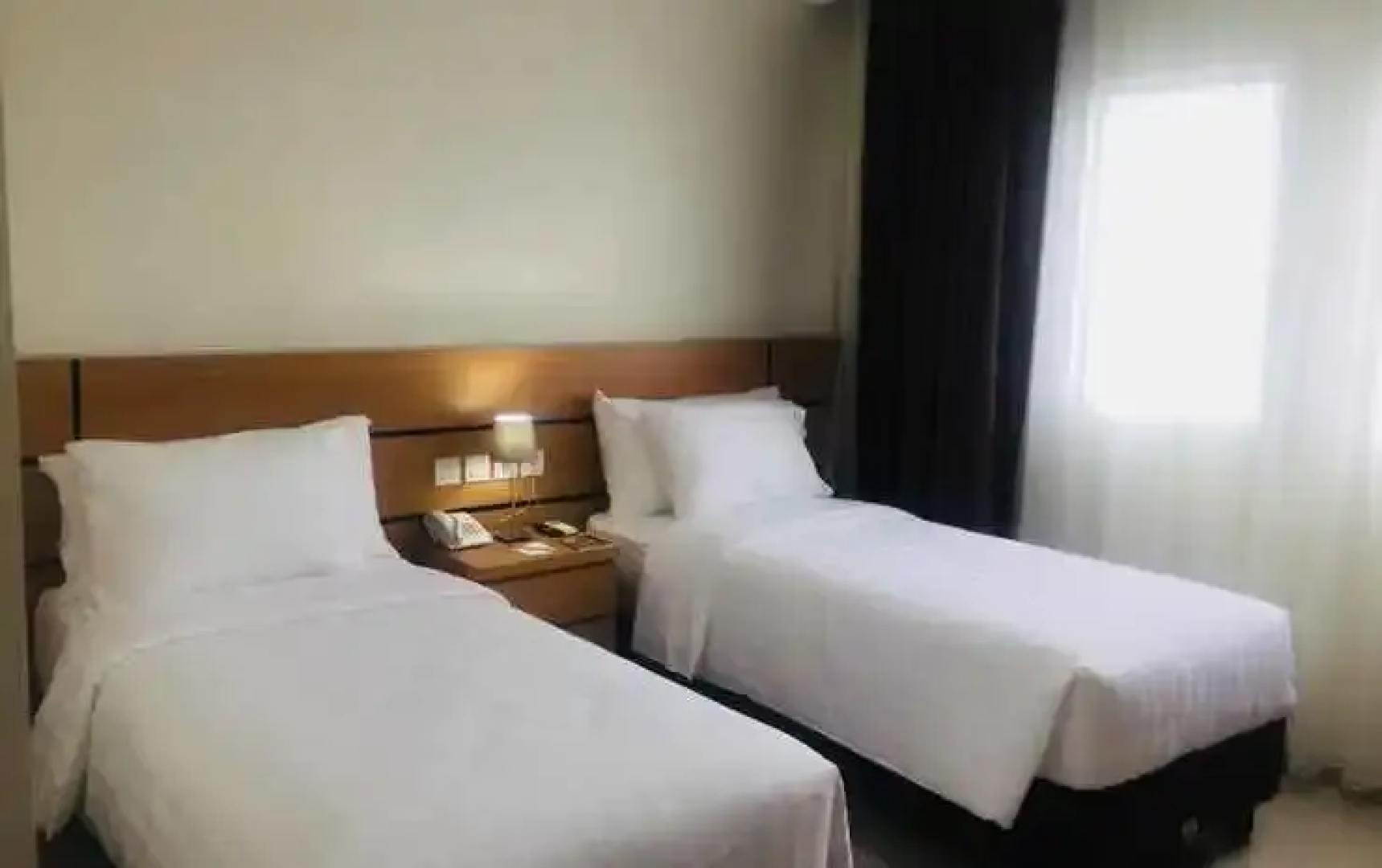 Wise Hotel Tomohon