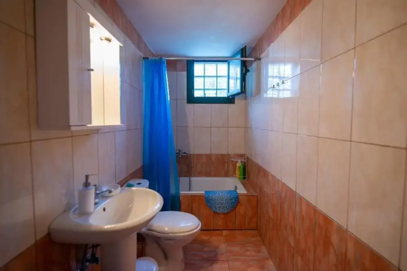 Peroulakis Traditional House