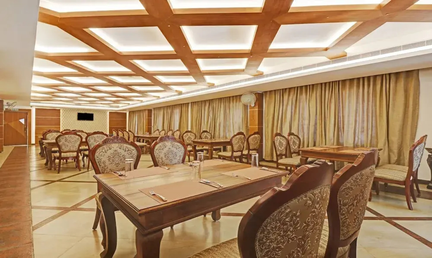 Treebo Tryst Vakkom Palazzo