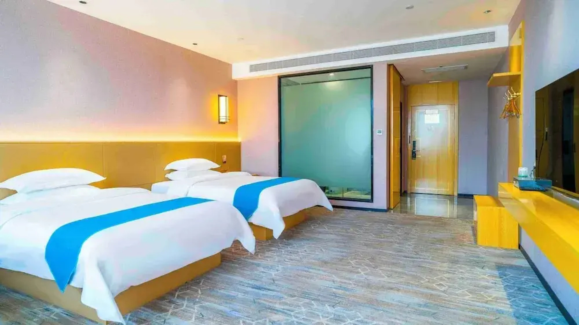 Yuntai Guanjing International Hotel