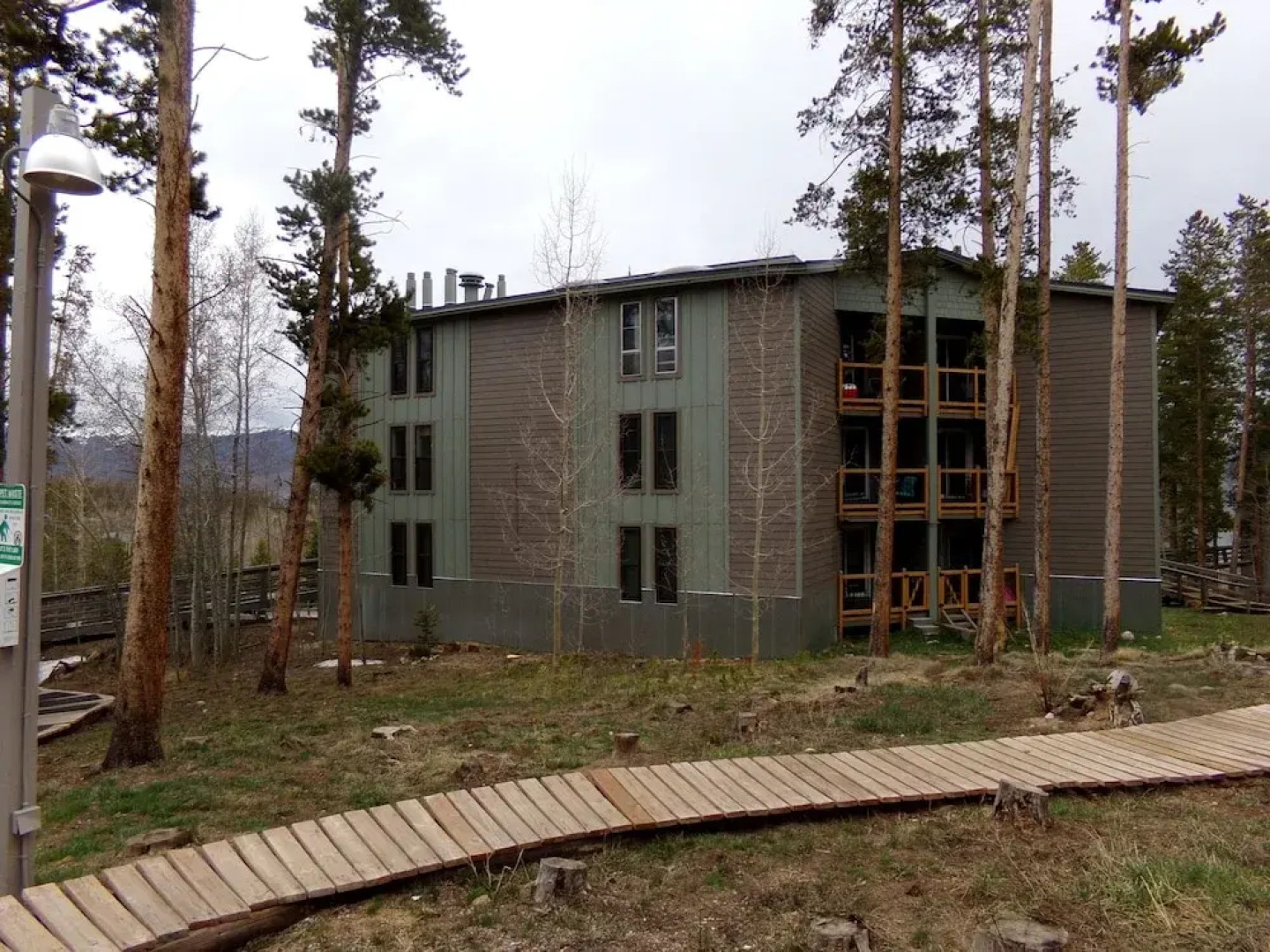 Three House 2 Bed 2 Bath THWC