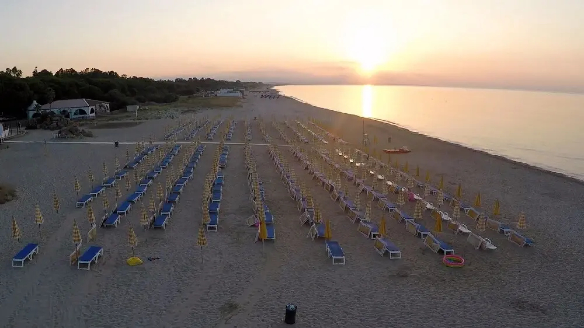 Triton Villas Residence & Hotel