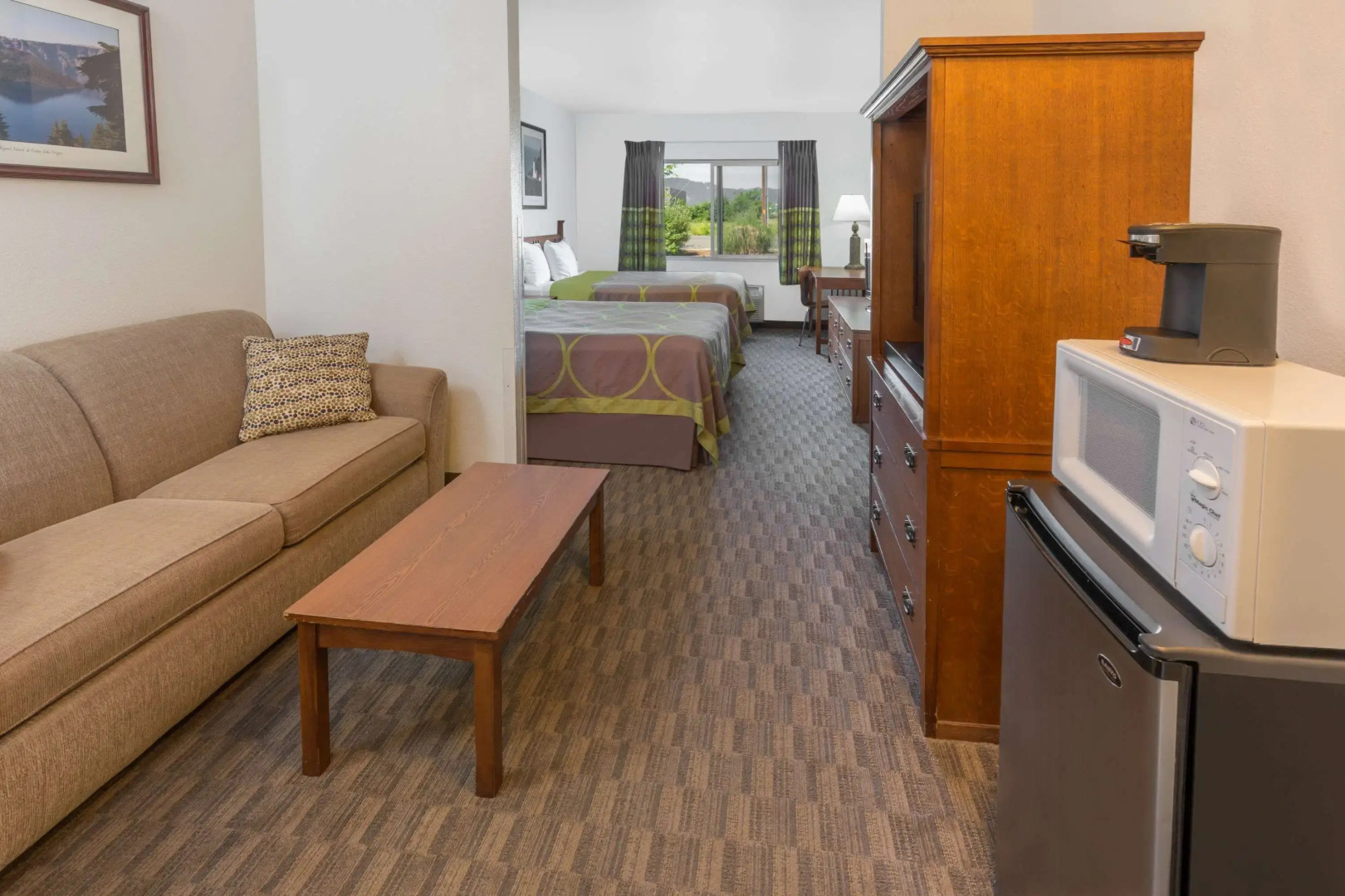 Super 8 by Wyndham Central Pt Medford