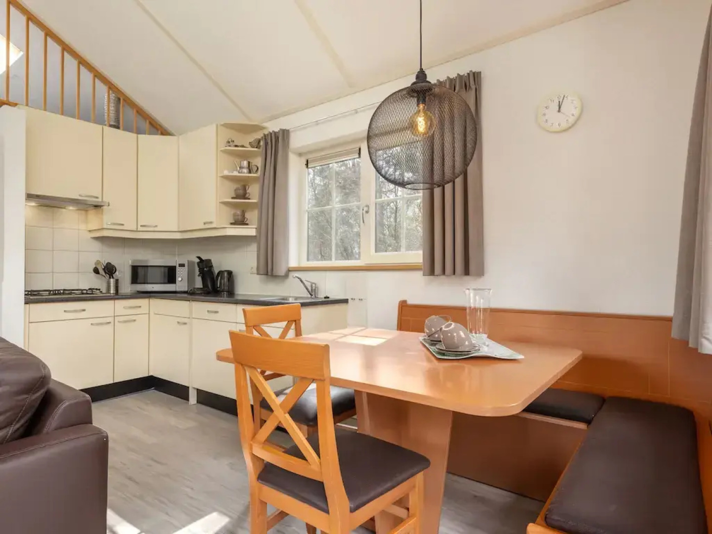 Cozy Bungalow With a Nice Sauna, 3 km. From Putten