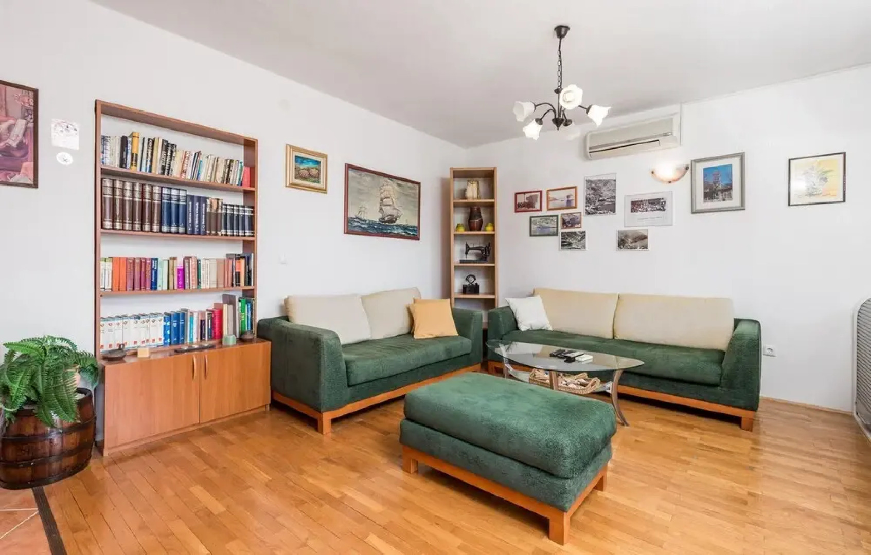 Awesome Home in Starigrad With Wifi and 2 Bedrooms
