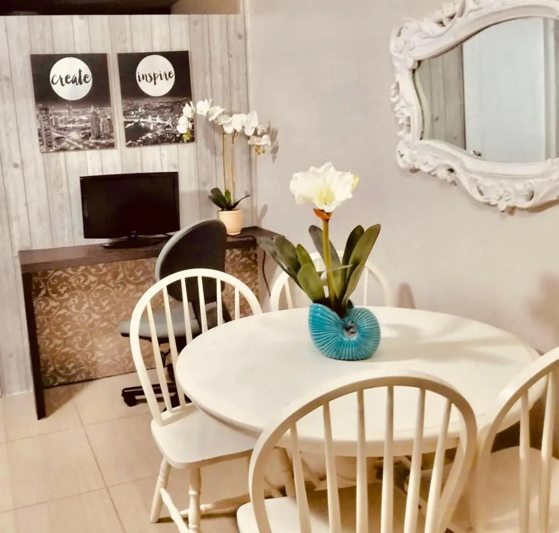 Super Cute Hampton Suites