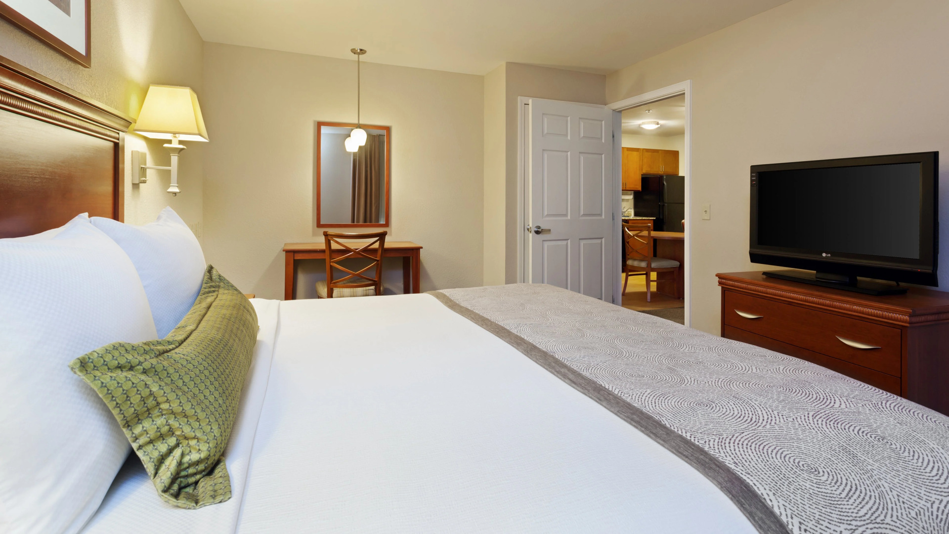 Candlewood Suites Reading by IHG