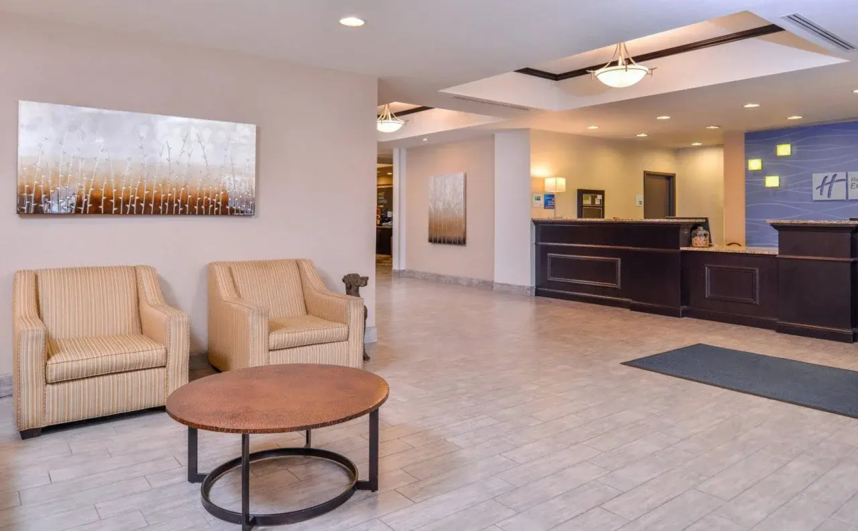 Holiday Inn Express Hotel & Suites Emporia Northwest by IHG