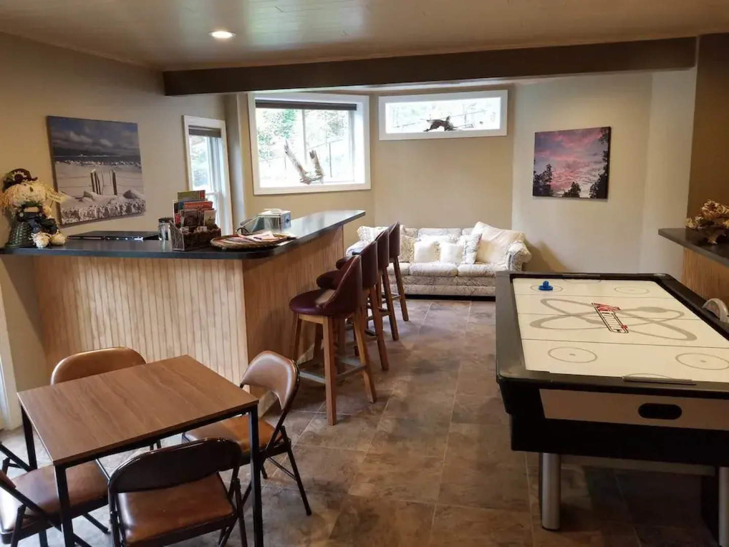 Elegant 2 king bedroom apartment