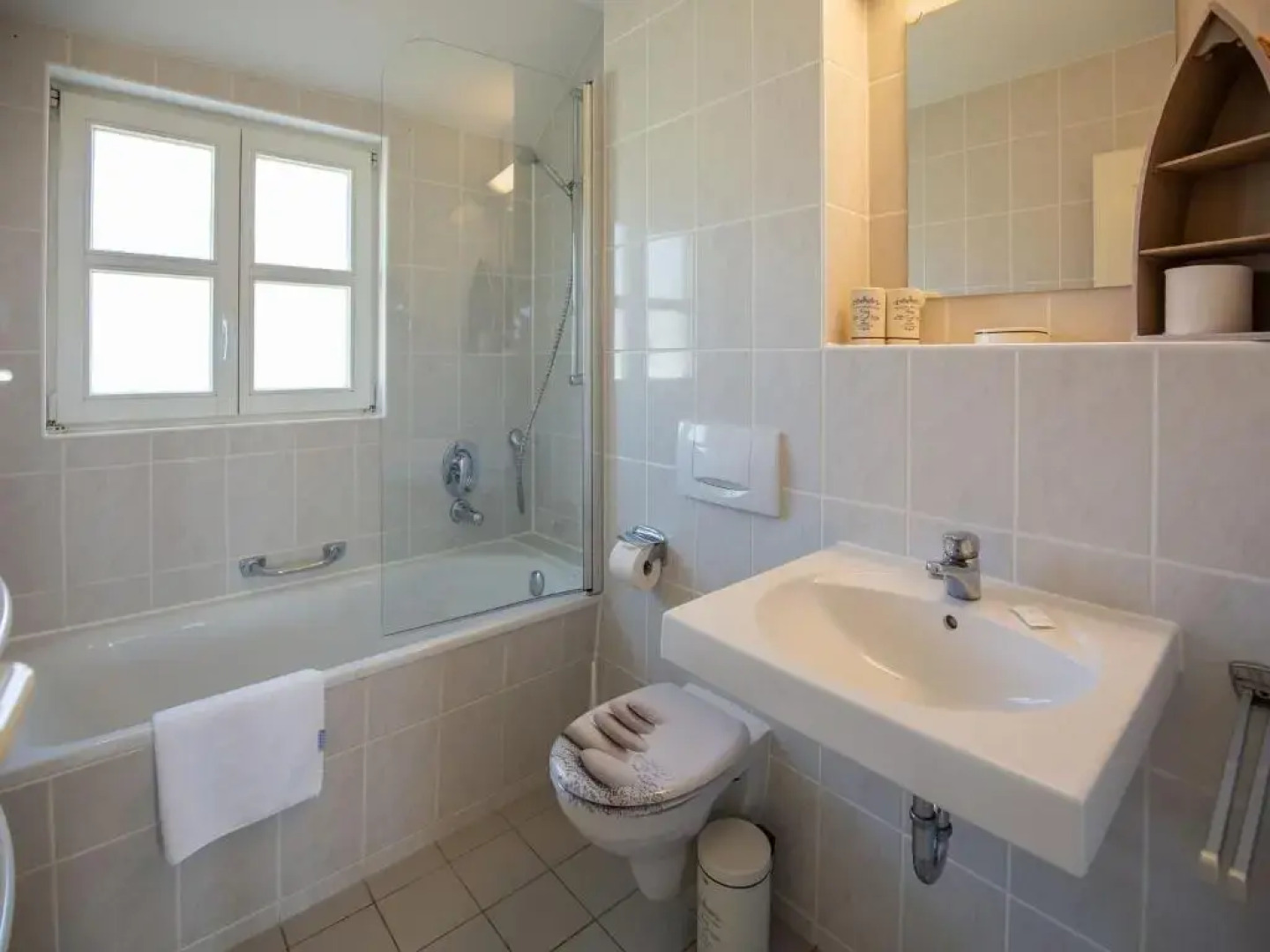 Komfort Appartement mit 2 Schlafzimmern und Terrasse C05