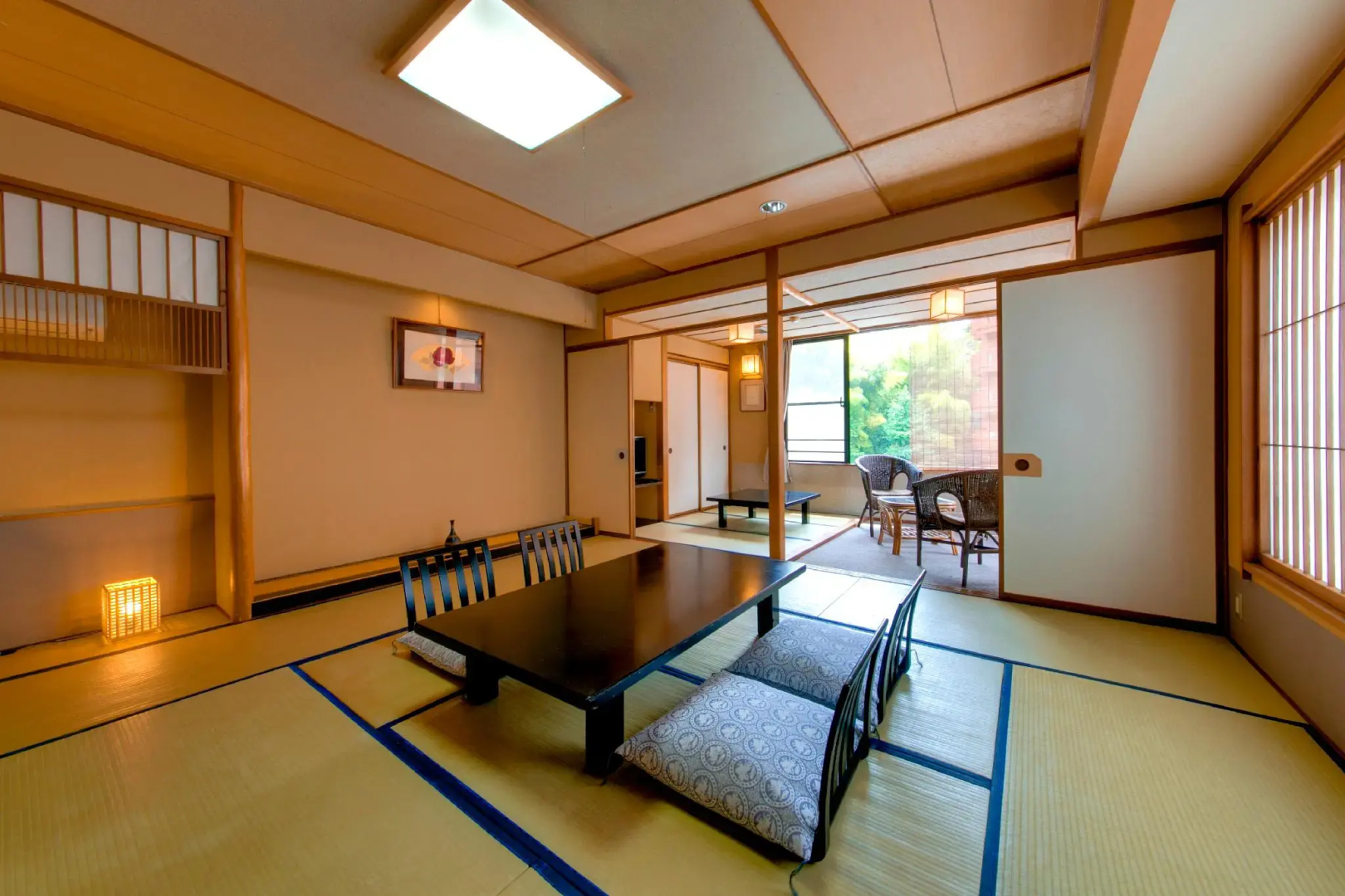 Komatsuya Hachinobou