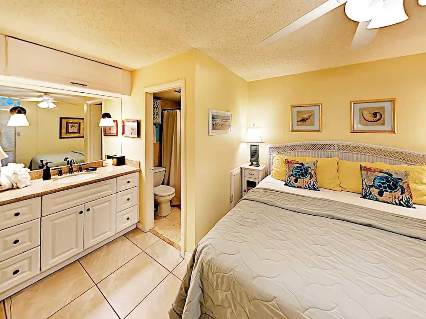 2700 Gulf Blvd 5E Condo 1 Bedroom 1 Bathroom Condo