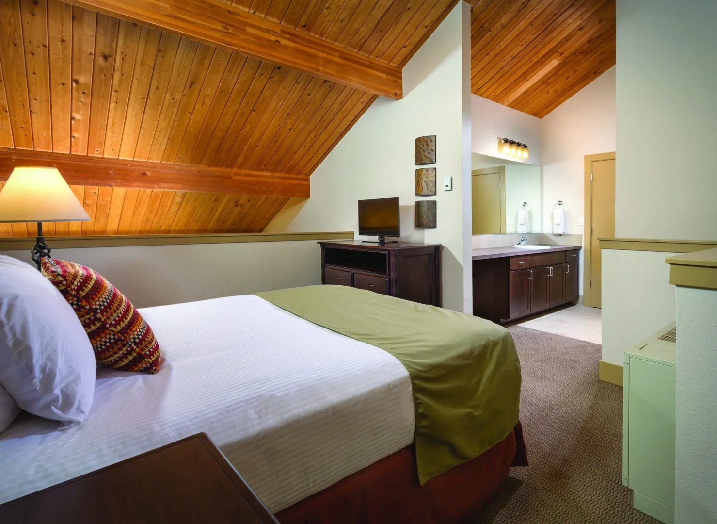 Seventh Mountain Resort