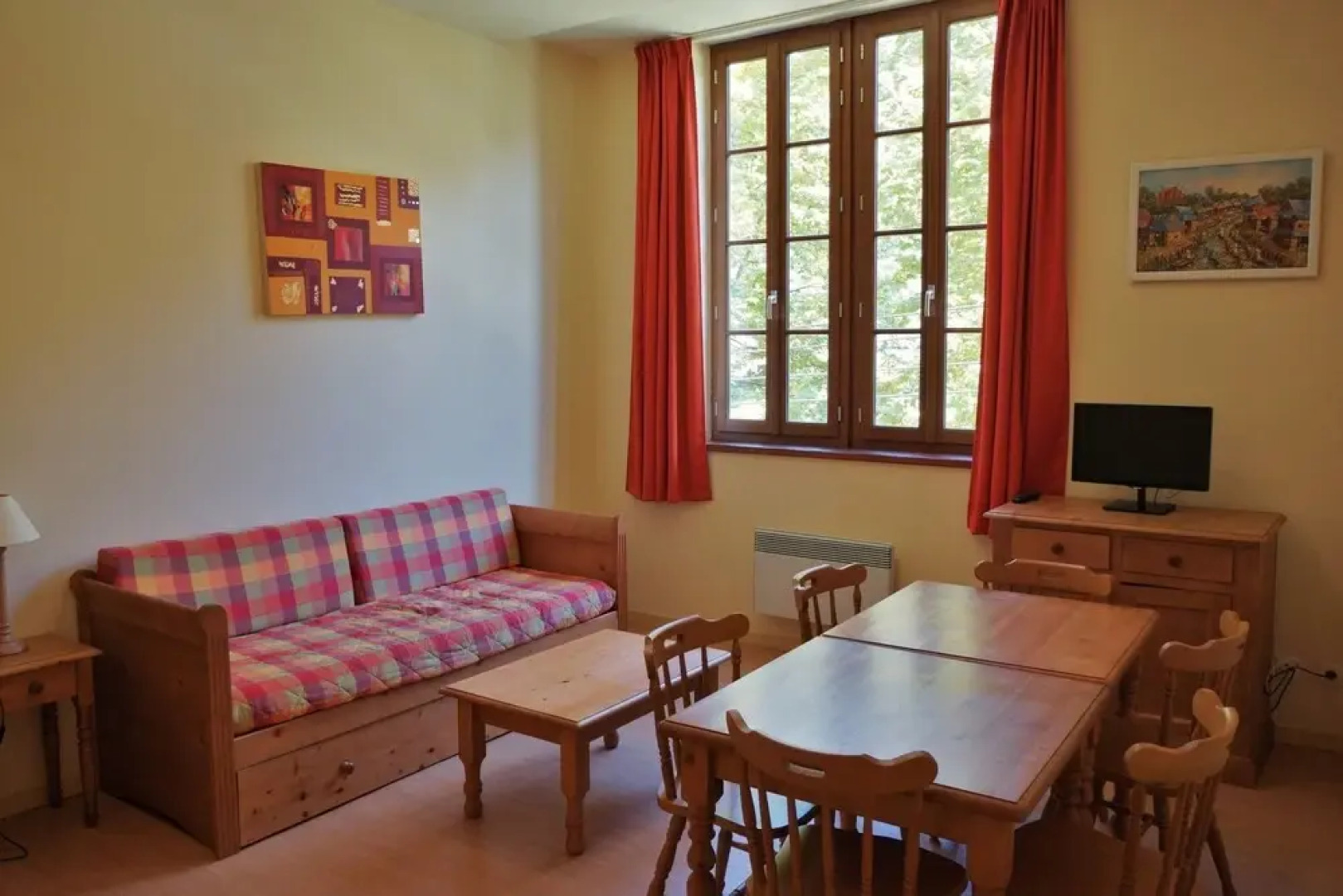 Logement n107 6pers face aux Thermes