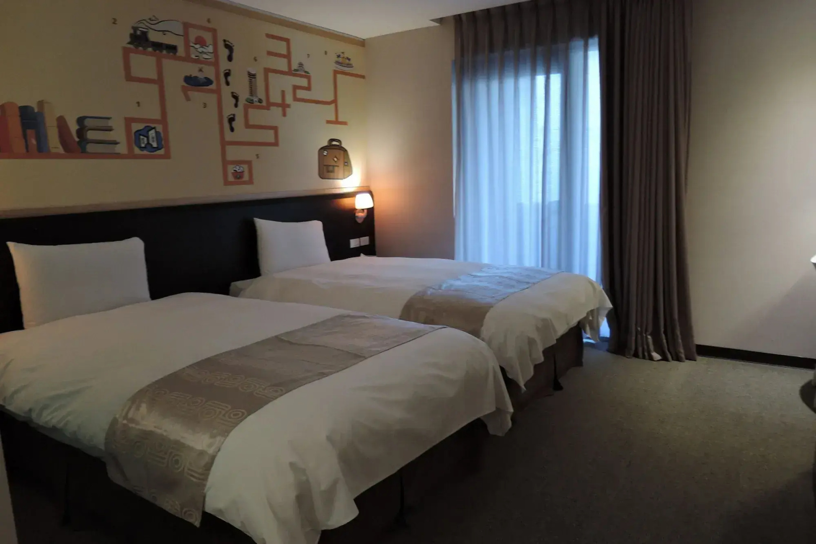 Travel Art Inn