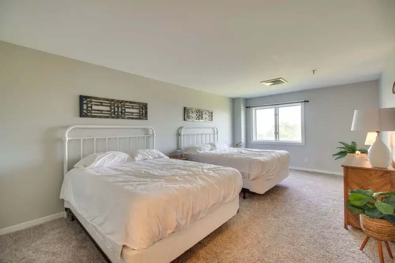 Afton Vacation Condo in Vista Towers Shangri-la!