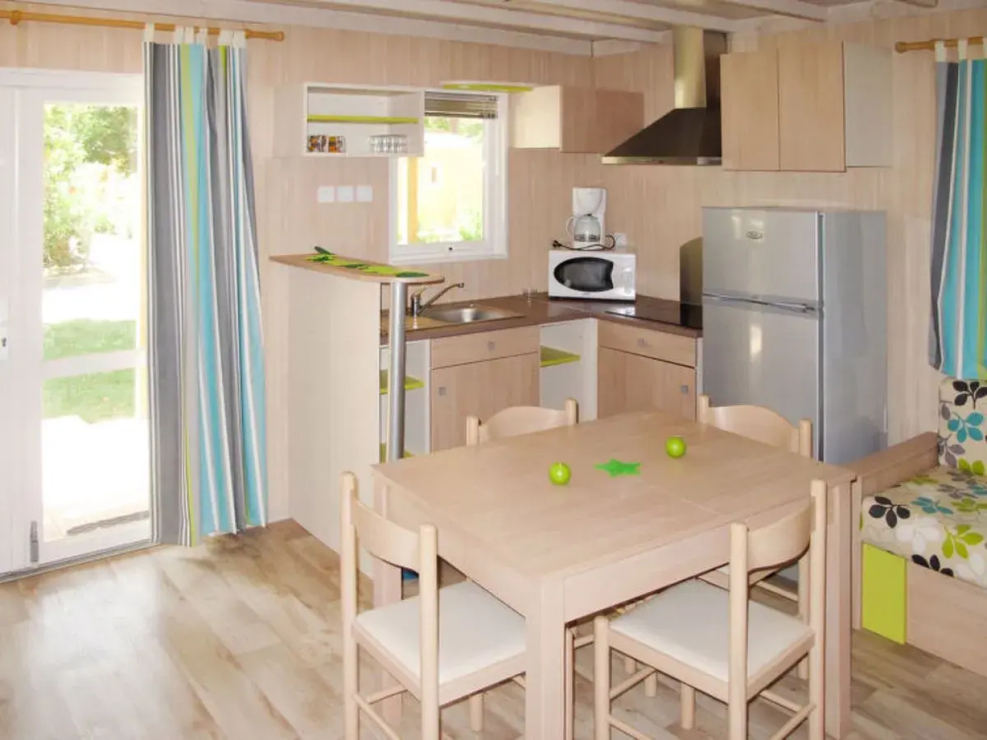 Holiday Home Le Mediterranée - AGL253