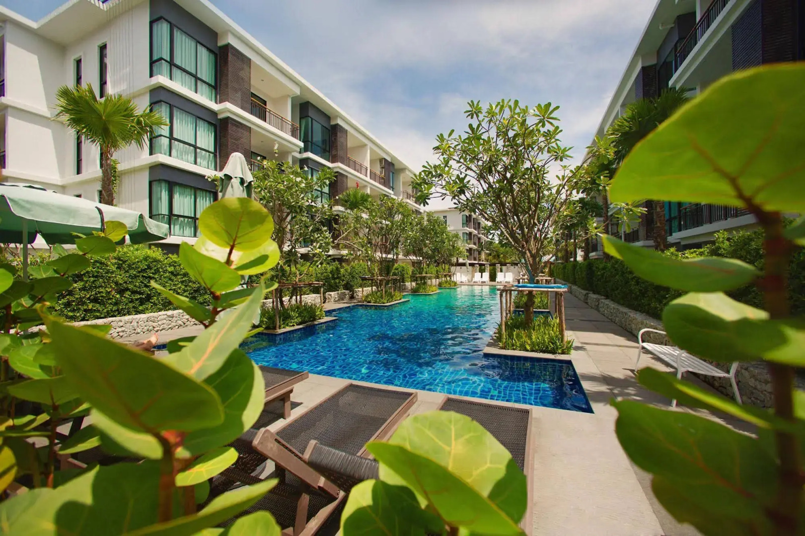 The Title Condo by TropicLook