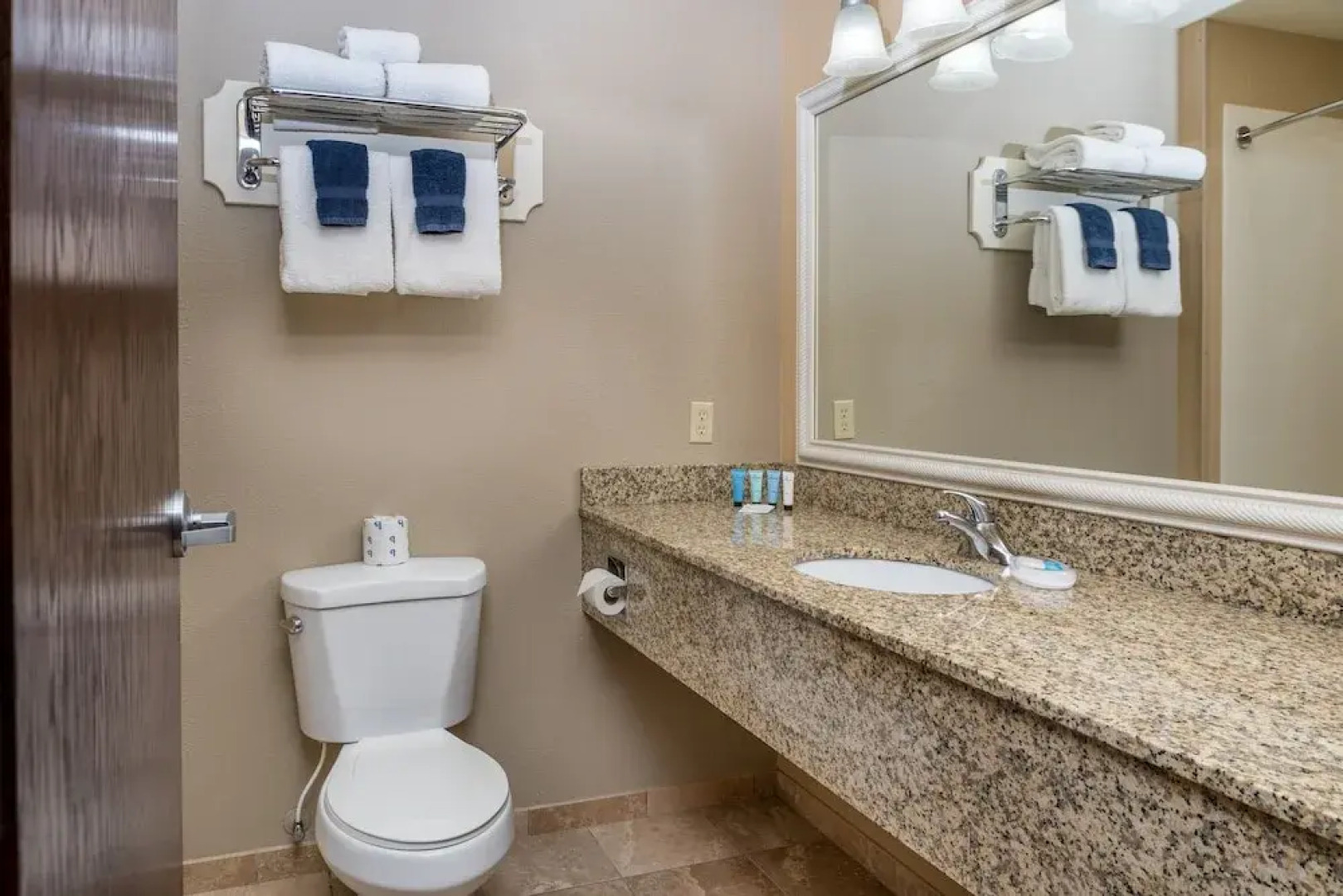 Port of Kimberling Marina & Resort