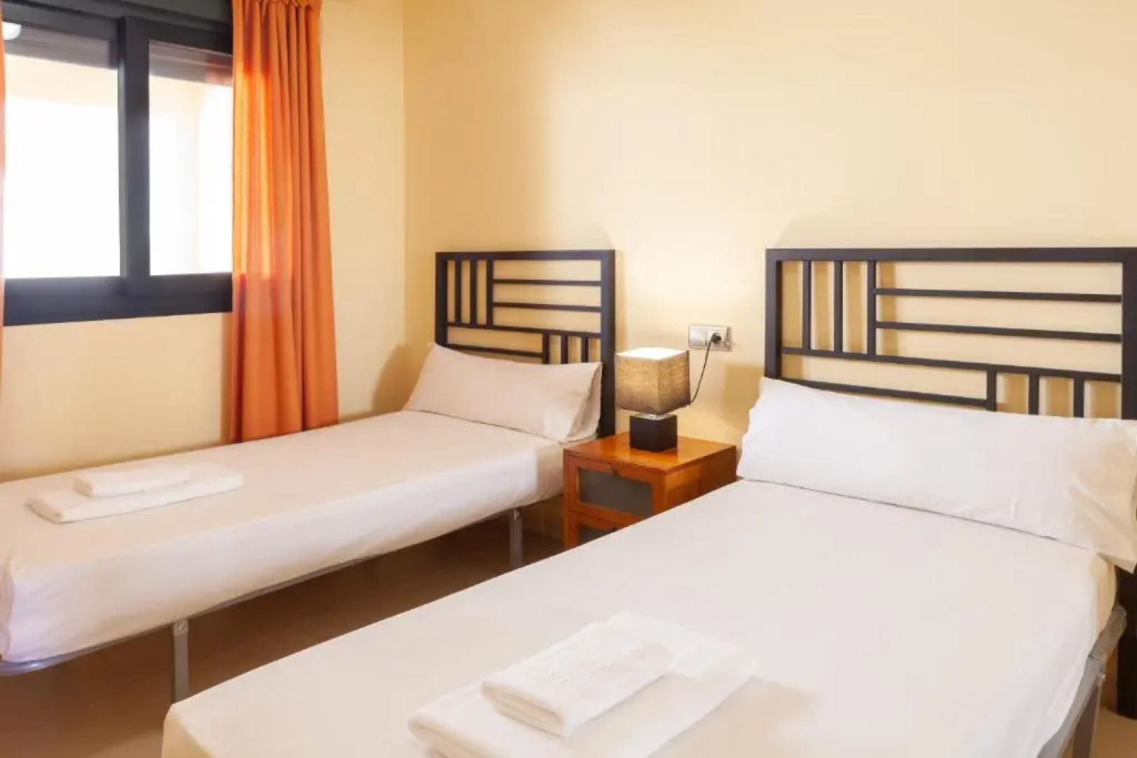 Apartamentos Playamarina