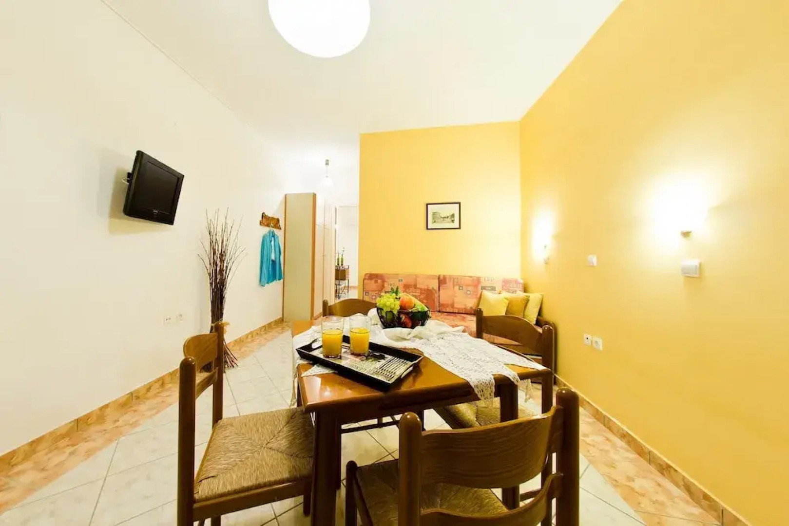 Remezzo Apartments & Studios