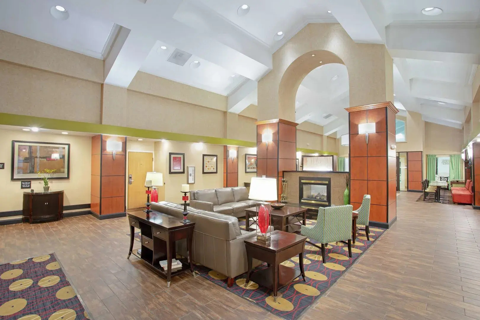 Hampton Inn & Suites Kansas City-Merriam