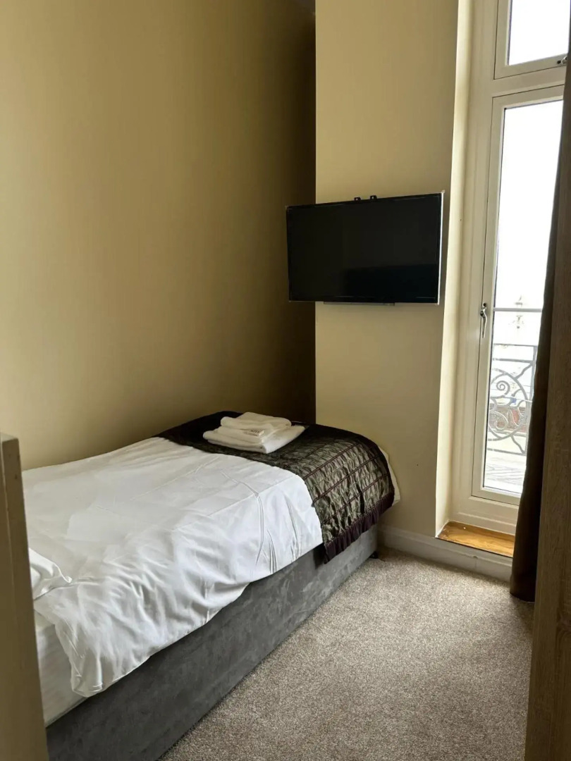 The Glastonbury Hotel