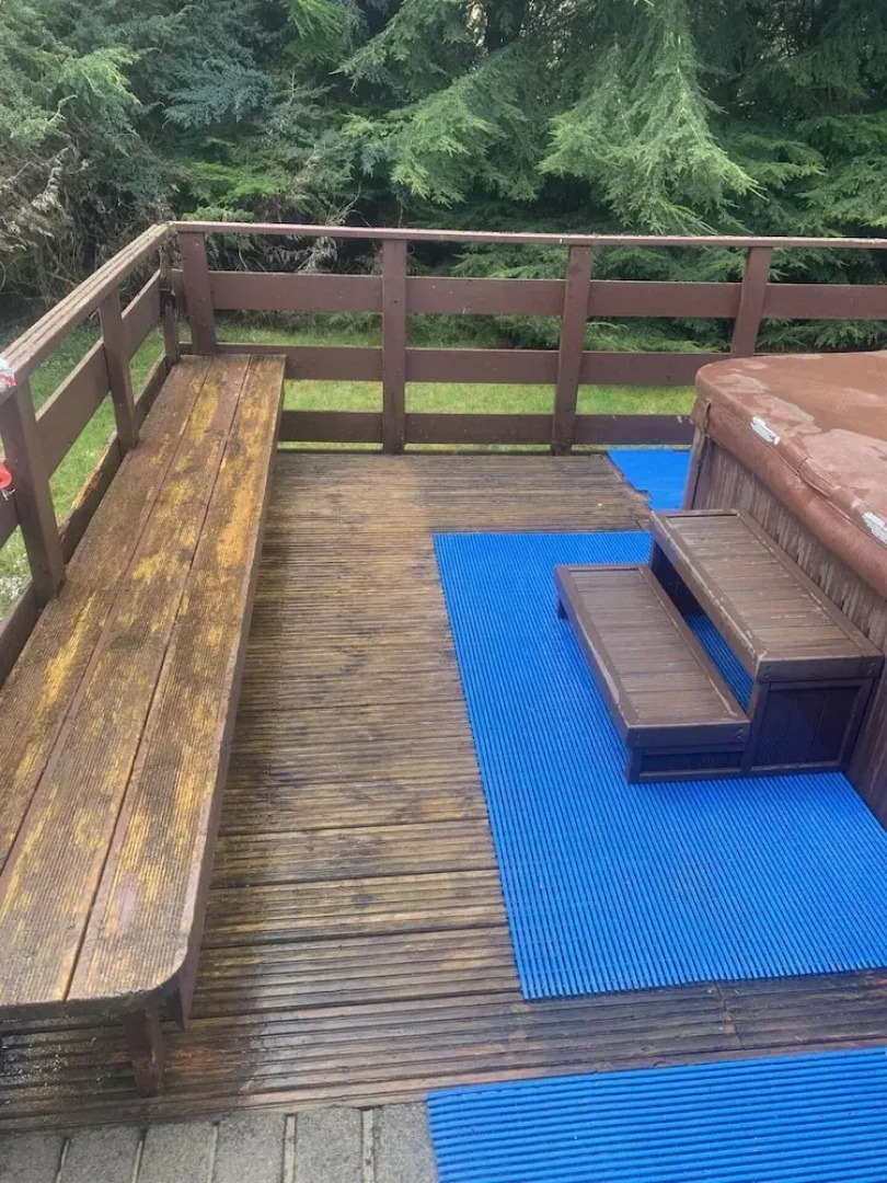 Captivating 5-bed Cottage With Private hot tub