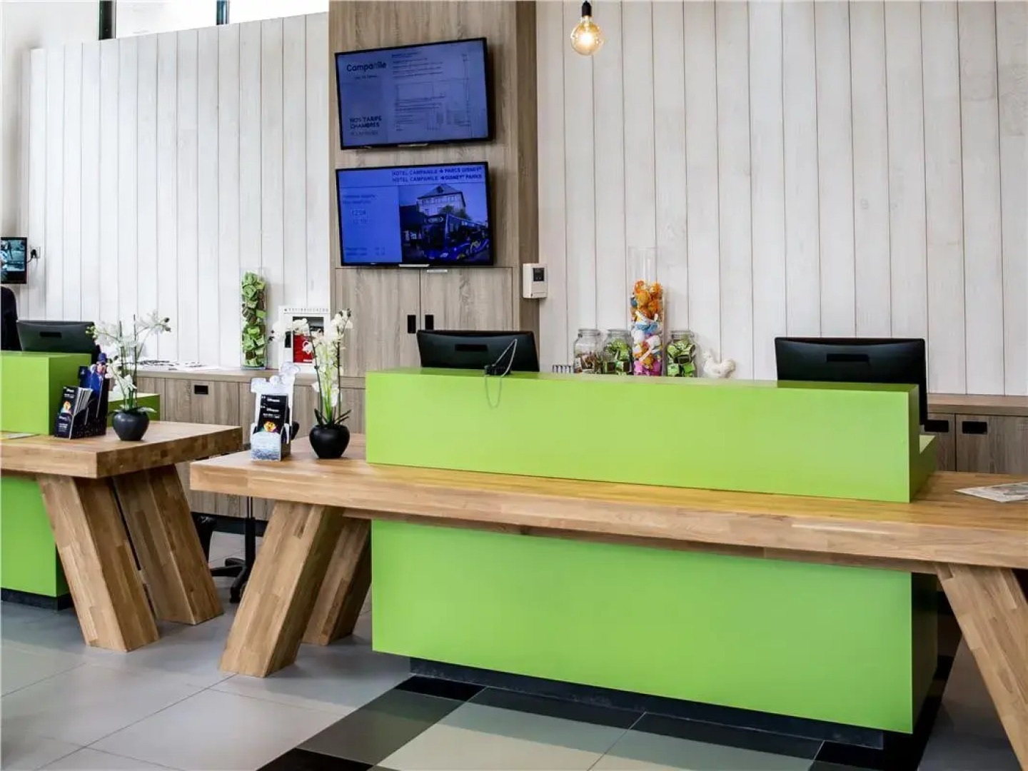 Campanile Val de France