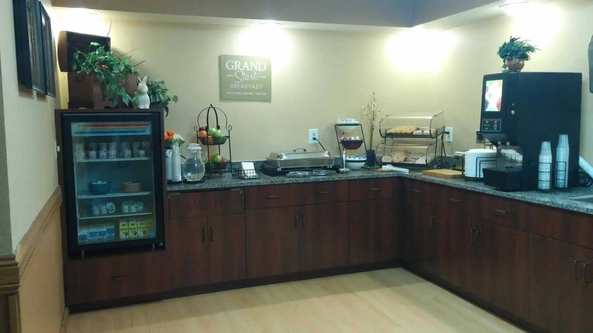 GrandStay Hotel & Suites