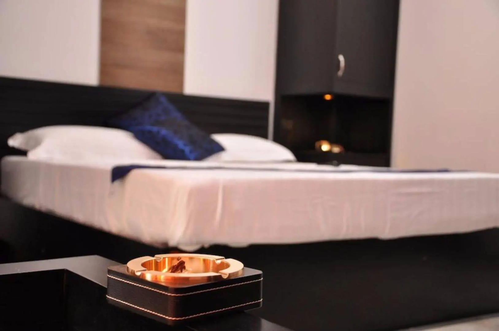 Hotel Cockpit Airport Reach