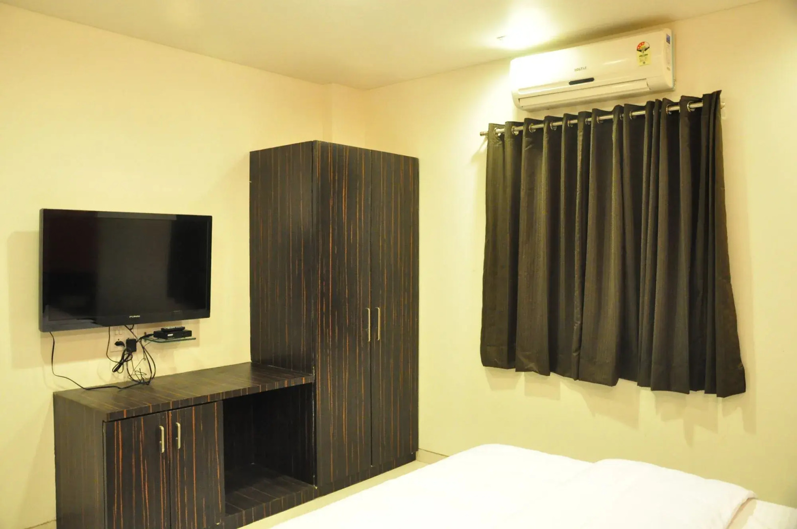 Hotel Avon International